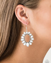 Load image into Gallery viewer, Fashionista Flavor White Earring
