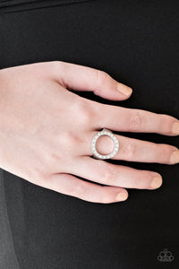 One Glam Band White Ring
