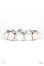 Load image into Gallery viewer, Fashion Fix  Silver white pearl 4 pieces
