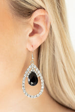 Load image into Gallery viewer, Trendsetting Twinkle Black Earring
