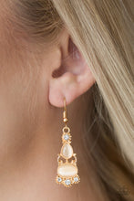 Load image into Gallery viewer, Push Your Luxe Gold Earring
